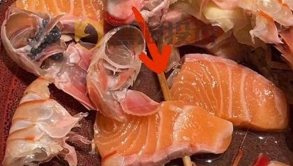 女子吃自助剩10片三文鱼，店员以“浪费食物”为由要求按标价赔偿几百元