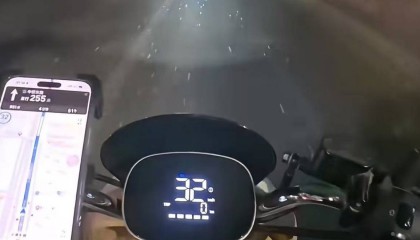 年轻人开始下班送外卖：送餐就像寻宝游戏，最怕找不到位置，有人兼职一月挣三千元