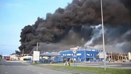 战损172万人？乌总统：顿巴斯还能抗4年！俄果断空袭美国工厂