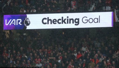 曼联市值暴涨！格雷泽家族愿以超50亿英镑出售股份，球队未来何去何从？