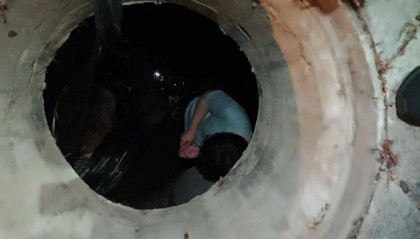 浙江一19岁男子与朋友在路上，走着走着人突然“消失”了！赶紧报警...