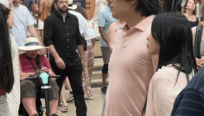 秦昊近照身材引热议,网友:“龚彪”回来了