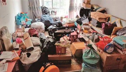 柳州一房东蒙了:出租房一地狼藉,家电被租客搬空!还有更离谱的……