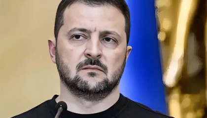 警告前所未有！微妙关头，卢卡申科一席话，把泽连斯基说醒了，乌克兰硬撑下去可能国破家亡