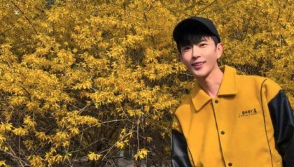 演员于朦胧被传坠楼，朋友发声：给他打了电话，关机。发了微信也没回我，朋友圈这几天都没有更新