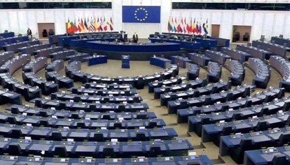 相差448票，欧议会投票通过，中国稀土出口量逐步增加，买家开始囤货