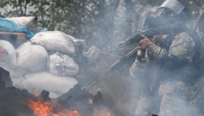 俄乌大结局终于要来了？俄远东刚被炸，泽连斯基决定停战，向普京开出一个前置条件，对外释放信息量大