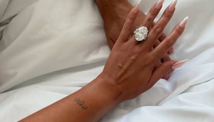 乔治娜接受C罗求婚：我愿意！今生今世！生生世世！