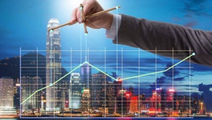 浙江62岁女富豪投案自首!曾三次登上胡润百富榜,丈夫儿子已入加拿大国籍