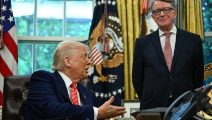 与爱泼斯坦关系密切，英国驻美大使被解职