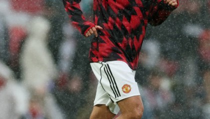 攻守异位！阿莫林曼联一度只排第14，今绝杀利物浦仅少对手2分