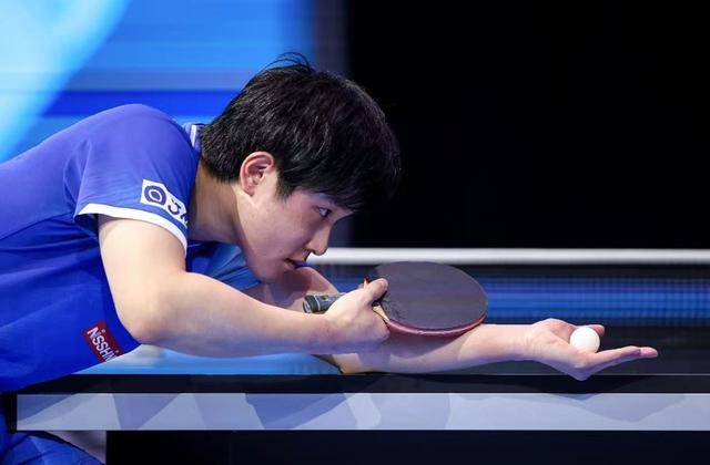 国乒“四连败”后王艺迪赢得首胜,张本智和首轮就遇“内战”