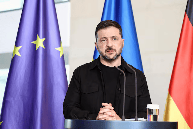 泽连斯基：乌将在柏林和哥本哈根设立武器出口办事处出售武器，以便筹集更多资金生产国内短缺武器