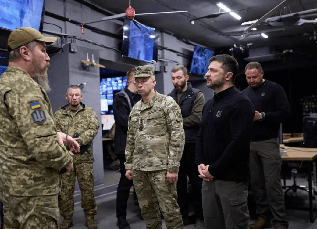 泽连斯基谎言碎了一地,乌军认清事实承认红军城败了,血战到底只为美国?