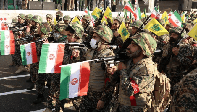 伊朗两年未击落1架以色列战机,计划买几百架歼10和苏-35,引进红旗-9防空系统!