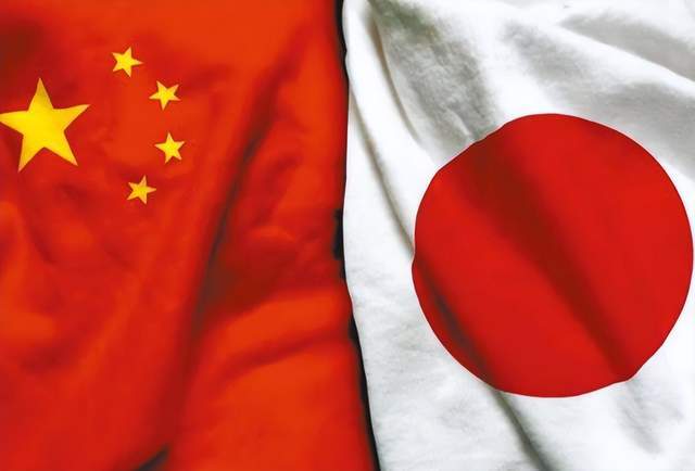 高市早苗对华摊牌,明确或武力干涉台海,中国可祭“王炸”反击